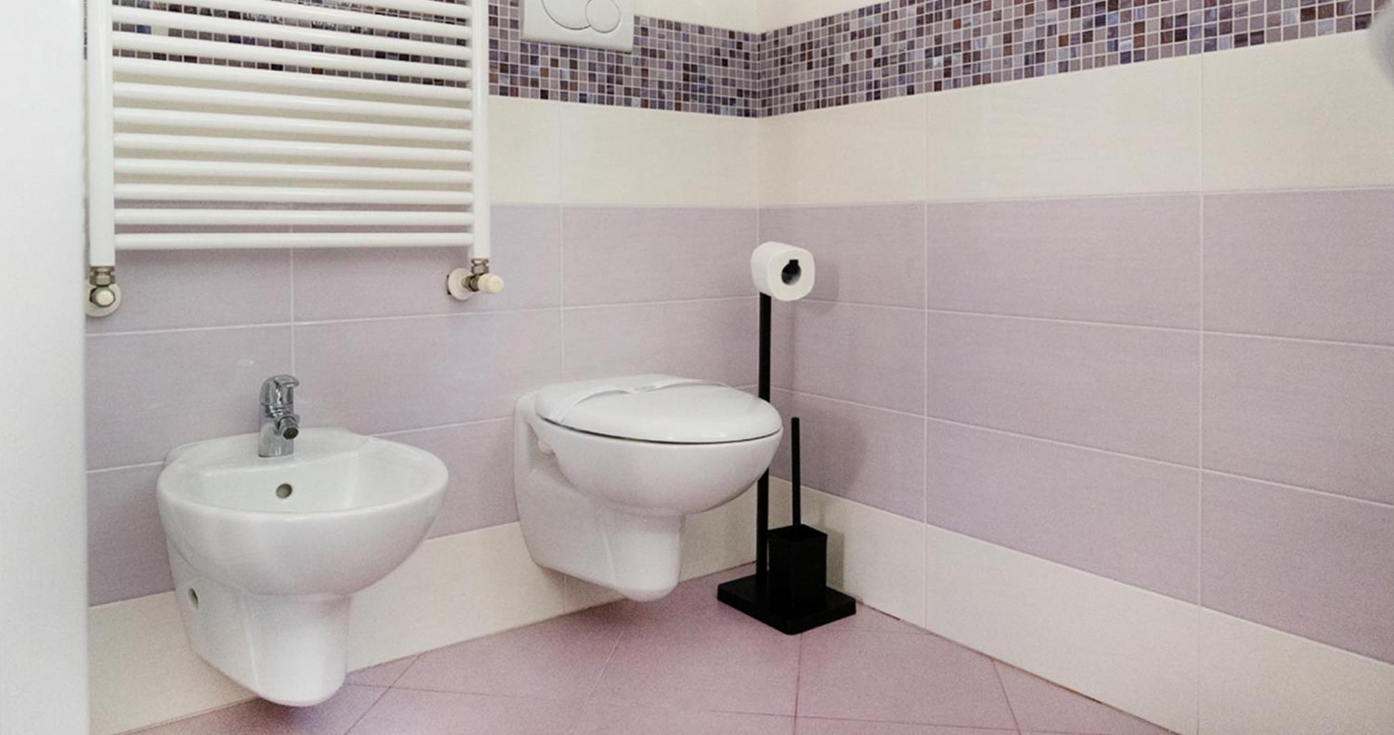 Oleandro Apartment - Featuring A Private Garden And Access To 5 Pools Desenzano del Garda Esterno foto