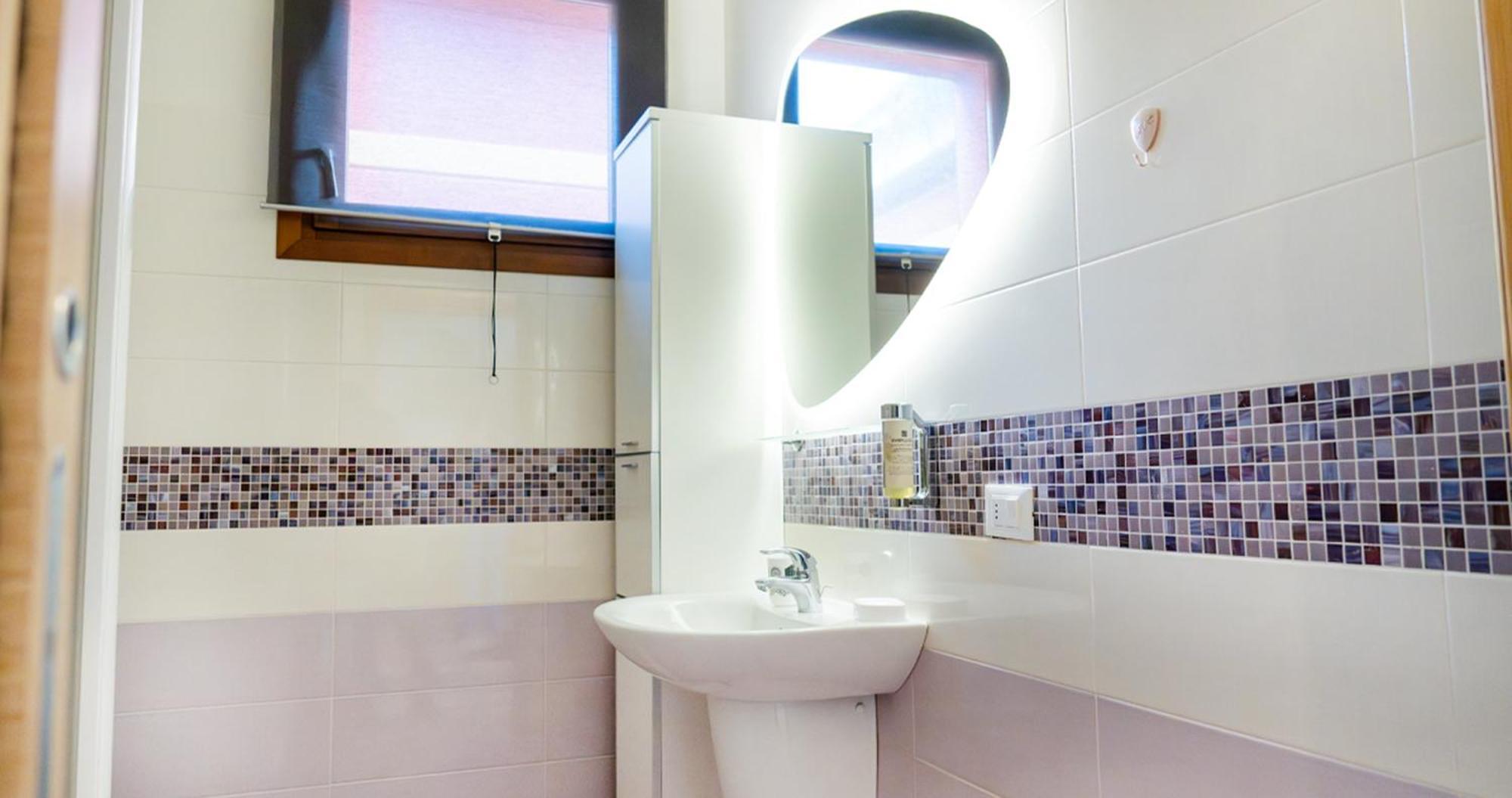 Oleandro Apartment - Featuring A Private Garden And Access To 5 Pools Desenzano del Garda Esterno foto