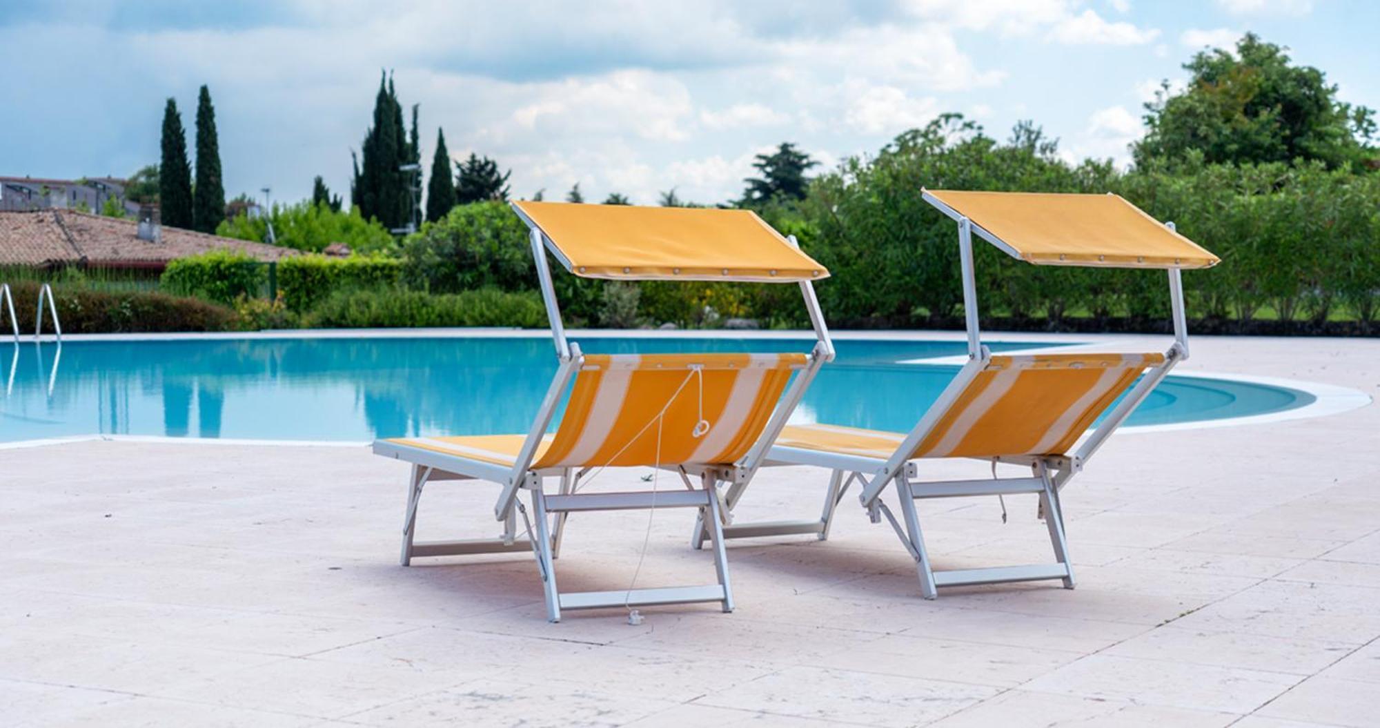 Oleandro Apartment - Featuring A Private Garden And Access To 5 Pools Desenzano del Garda Esterno foto
